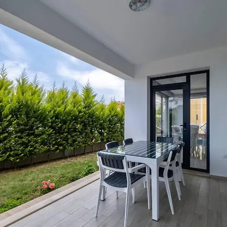 Villa Sleeps 6, Luxurious Modern - Awz 266 Fethiye