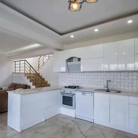 Sleeps 6, Luxurious Modern - Awz 266 *