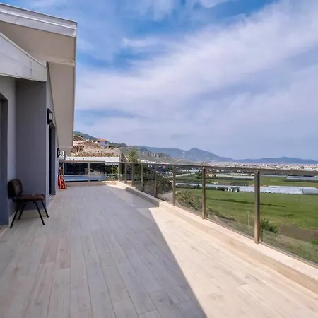 Villa Sleeps 6, Luxurious Modern - Awz 266
