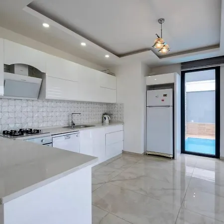 Sleeps 6, Luxurious Modern - Awz 266 Villa *